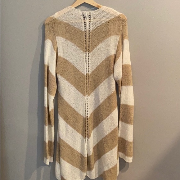 89th & Madison Cardigan - Picture 3 of 5